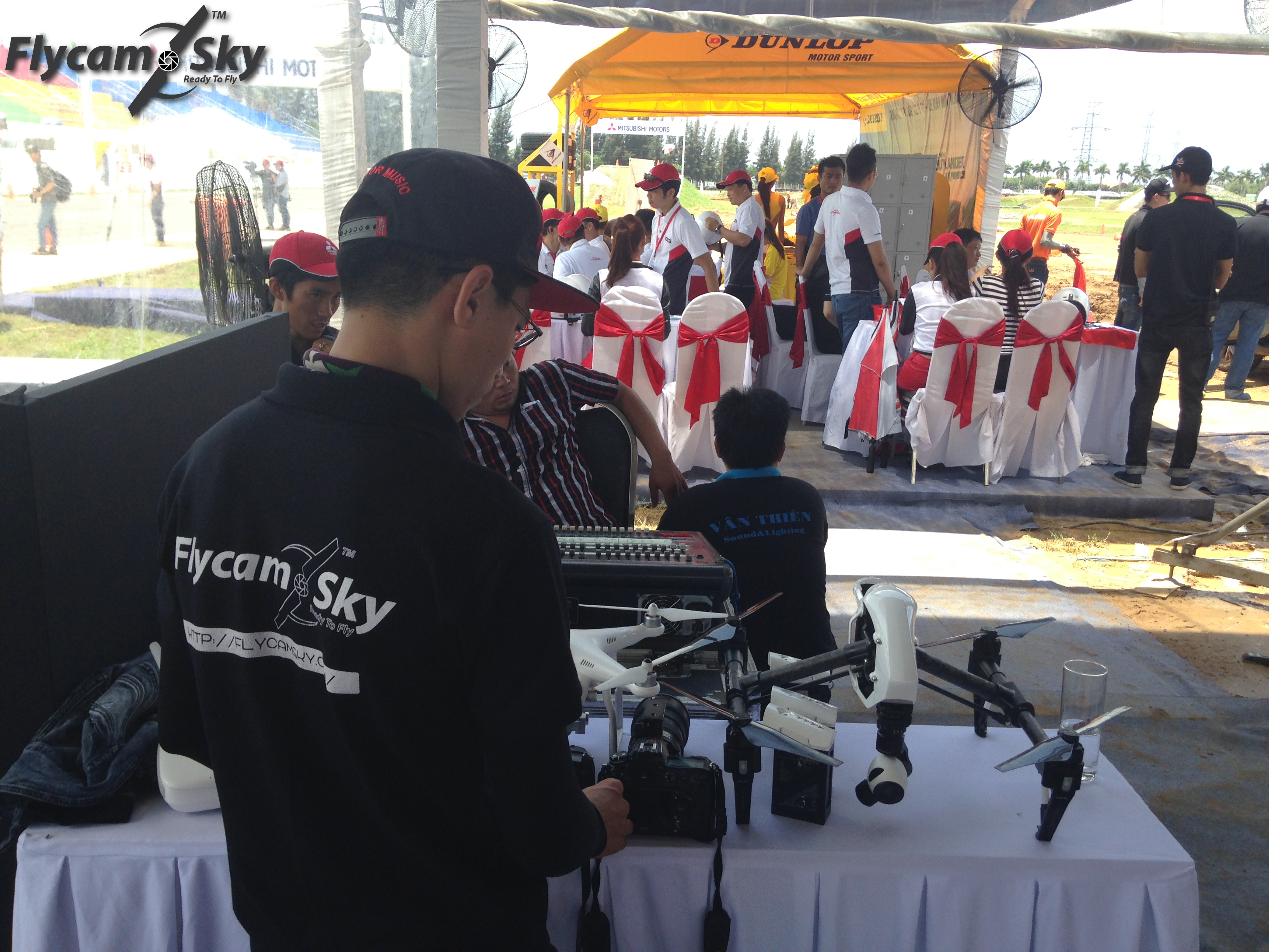 Flycam quay sự kiện